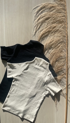BLUSA GOLA ALTA DE MANGUINHA - loja online