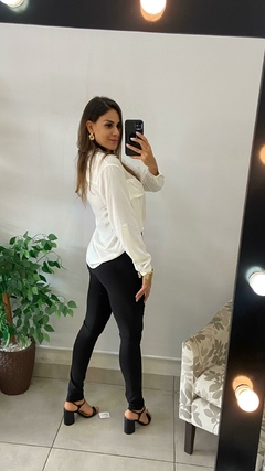 LEGGING DRAPEADO LATERAL na internet