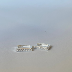 Brinco Prata Argola Quadrada com Zirconia