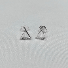 Brinco Triangulo Zircônia em Prata - comprar online