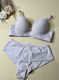 0579 Conjunto conforto cruzado na internet