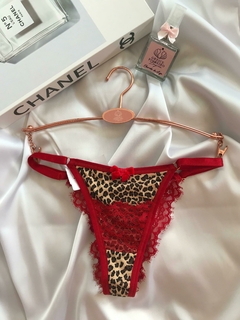 0608 Calcinha Empina Bumbum Renda - comprar online