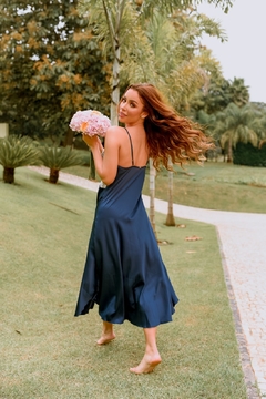4038 Camisola Longa Acetinada na internet