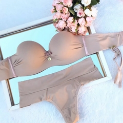 009 Conjunto Tomara que Caia