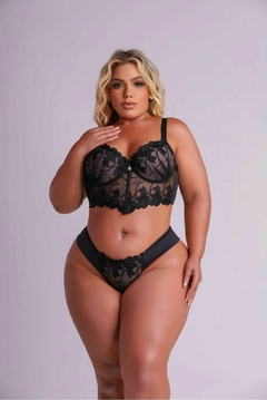 026 Conjunto cropped tule bordado plus size