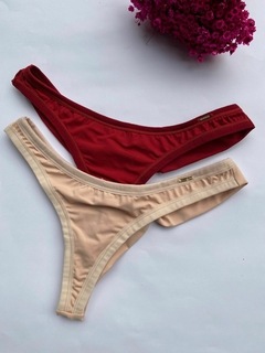 0686 Calcinha soft basic