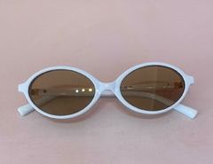 747 - Oculos Lou Lou na internet