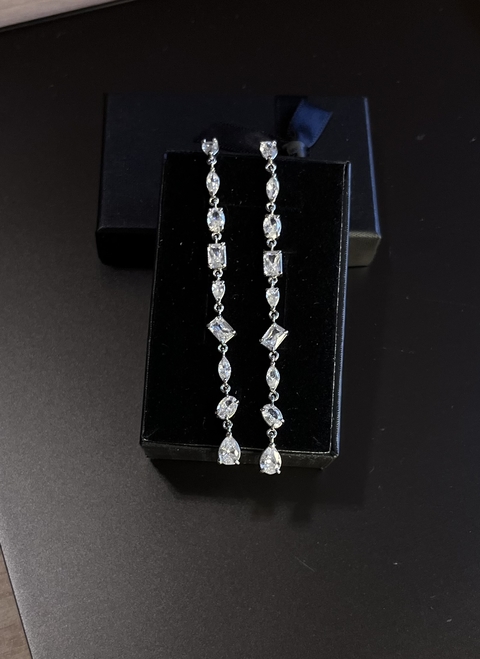 Brinco Riviera Formas