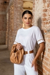 BLUSA COM PÉROLA