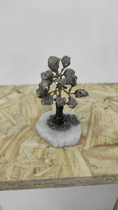 Arbol en cuarzo pequeño - comprar online