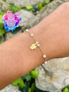 Imagen de Pulsera Dorada - Mano Hamsa R. 2
