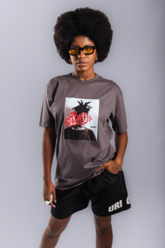 CAMISETA BASQUIAT STREETWEAR CHUMBO - URION COMPANY