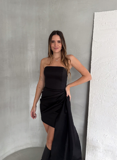 VESTIDO ZENDAYA BLACK en internet