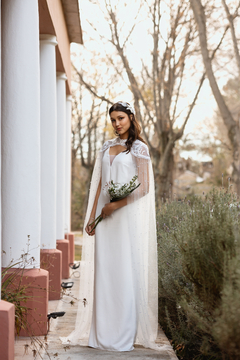 VESTIDO MARTI + CAPA CATA BRIDE en internet