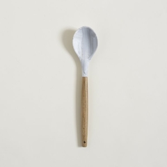 Cuchara de silicona con mango de madera