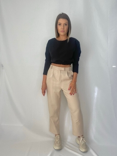 Cropped Bia - Preto na internet