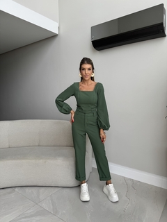 Calça Julia Verde Oliva na internet
