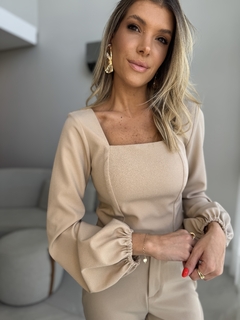 Blusa Martina Nude na internet
