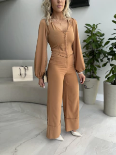 Blusa Emily Caramelo - comprar online