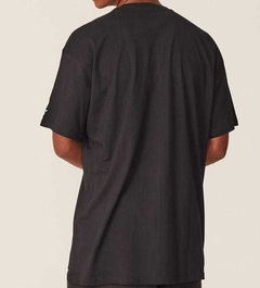 Camiseta Starter Compton Simbol na internet