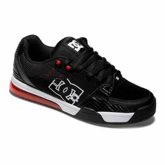 TÊNIS DC SHOES VERSATILE BLACK WHITE ATHETIC RED