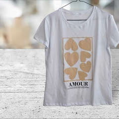 REMERA AMOUR