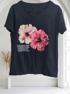 REMERA FLORES - comprar online