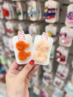POMPOM PELÚCIA MINI - Gabriela Laços
