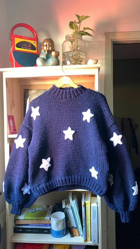 Pre Order - Sweater Estrellas Coraline