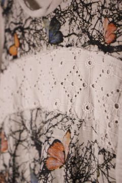 Camiseta Camila Mix Bordado Estampa - comprar online