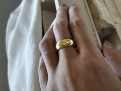 Anel ajustável liso arredondado dourado - comprar online