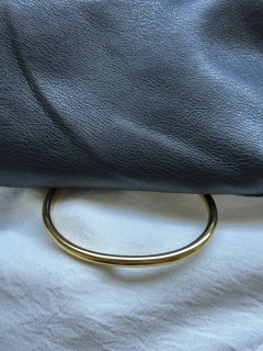 Bracelete liso tubo dourado na internet