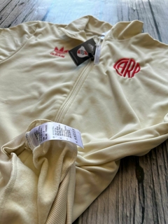 Campera River en internet