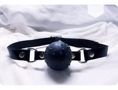 mordaza en CUERO regulable con pelota chica - comprar online