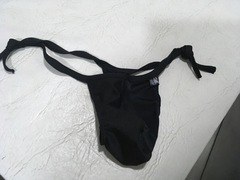 tanga bikini negra