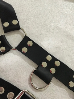 arnes en CUERO regulable - tienda online