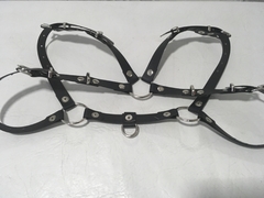 arnes de pecho regulable en cuero sintetico - Chulo sextoys