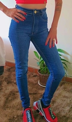 Calça Sal e Pimenta bordada