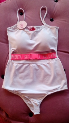 body com fecho