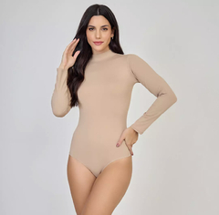 Body manga longa na internet