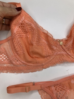 Conjunto Sem Bojo e Com Aro Em Renda