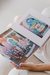 Imagem do Álbum tamanho: 25x25cm | Capa ilustrada personalizada