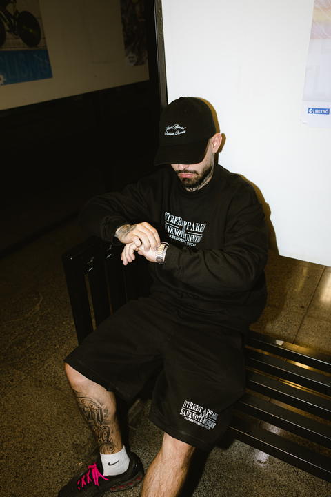 BERMUDA DE MOLETOM BANKNOTE RUNNERS X STREET APPAREL