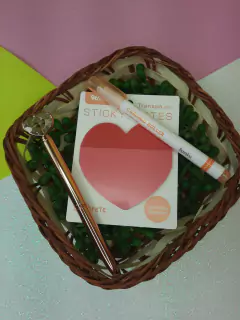 KIT BLOCO ADESIVO CORAÇÃO TRANSPARENTE + CARIMBO ROLLER + CANETA DIAMANTE MOLIN