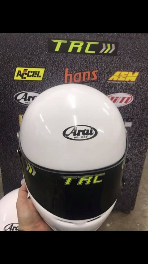 casco replica arai
