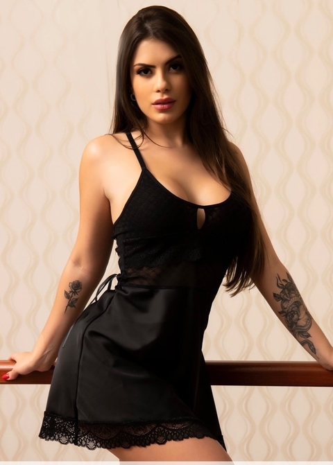 CAMISOLA EM CETIM COM DETALHE EM TULE
