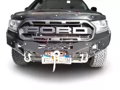 BUMPER DELANTERO PINTADO - EQUIPAMIENTOS TIERRA NEGRA