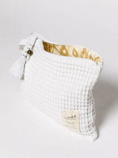 Sobre Off White - comprar online