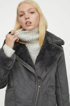 Campera gamuza H&M - Mezcal