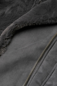 Campera gamuza H&M - comprar online